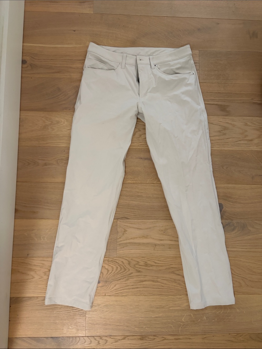 lululemon athletica Men’s ABCSlim Chinos in Light Cream/White